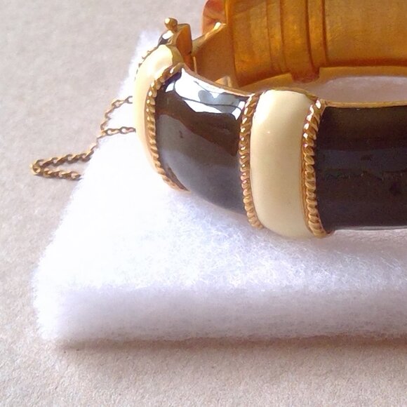 J Crew Factory Enamel Bracelet with Dainty Chain - Picture 11 of 12